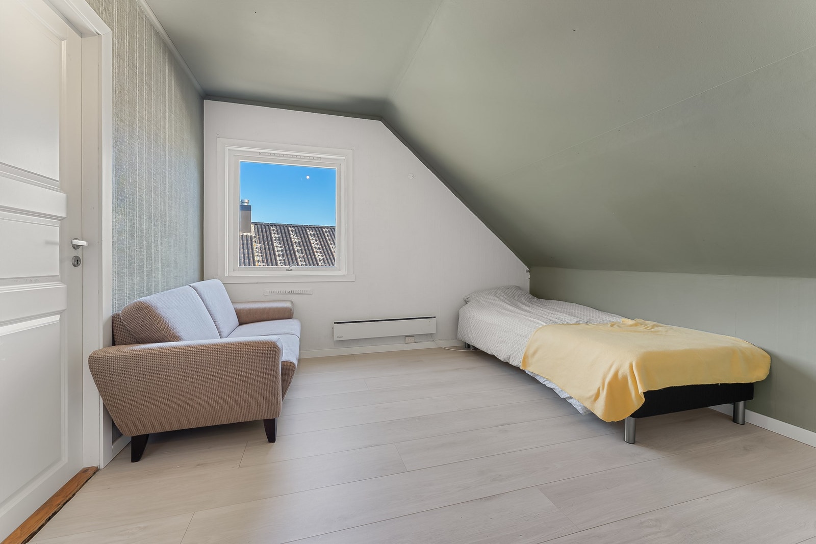 Soverom i loftsetasje Galleribilde