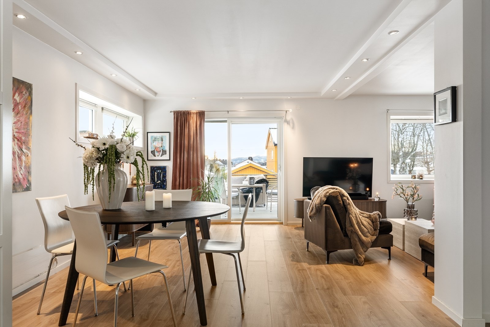 Velkommen inn til denne flotte leiligheten. Galleribilde