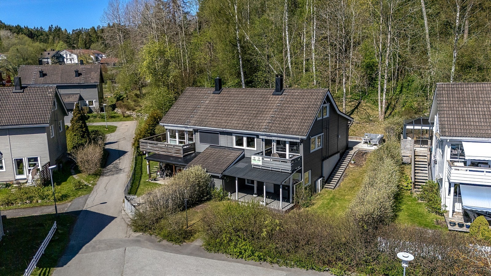 Her bor du tilbaketrukket i barnevennlige og naturskjønne omgivelser. Galleribilde