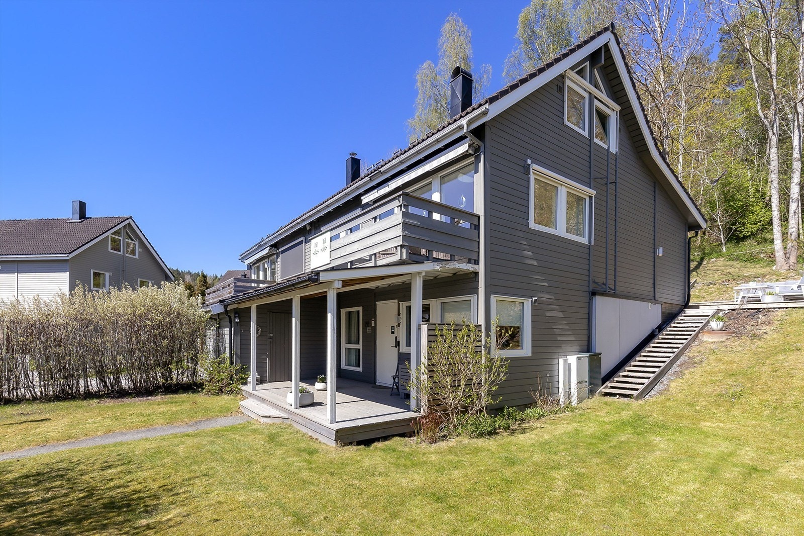 Unik mulighet! Markanær og familievennlig tomannsbolig over 3 plan. Fotograf: Pål Aanerud. Galleribilde
