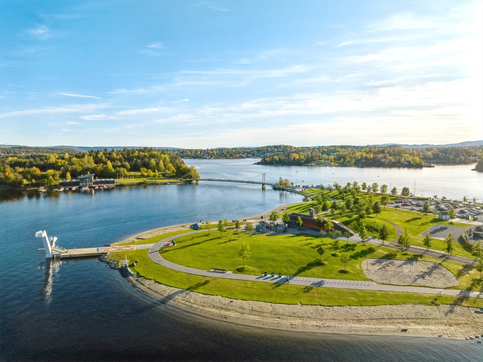 Gangavstand til idylliske Kadettangen og Kalvøya. Fantastiske rekrasjonsområder sommer som vinter. Galleribilde