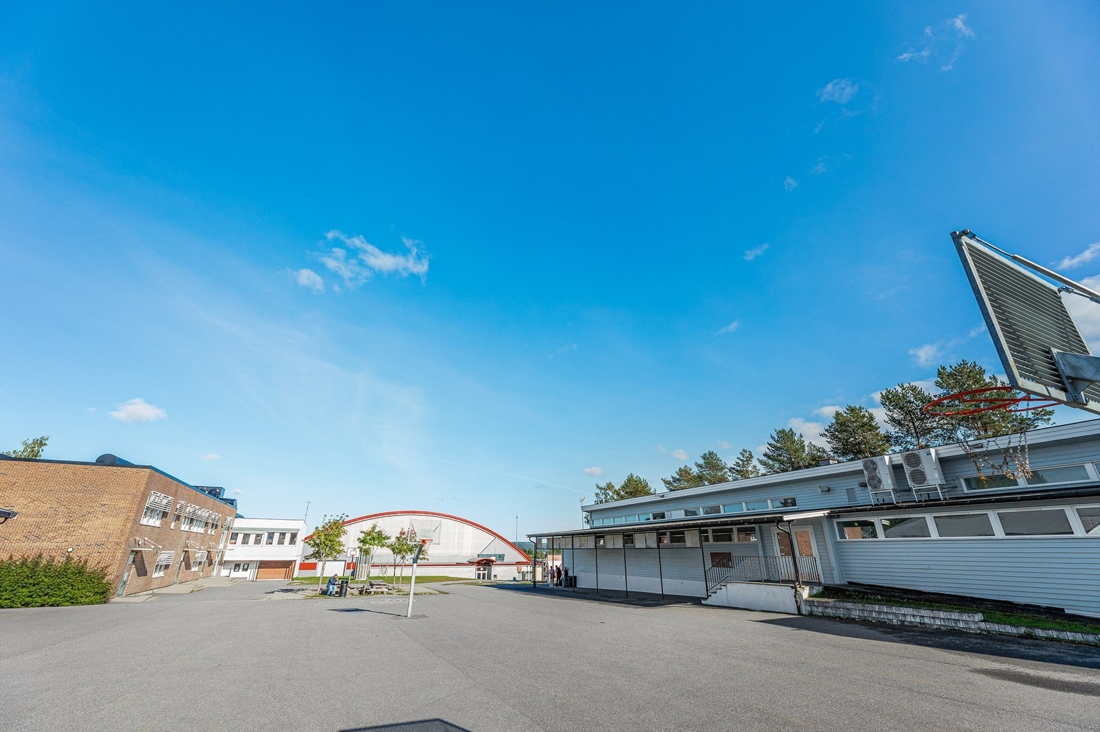 Stranden Skole Galleribilde
