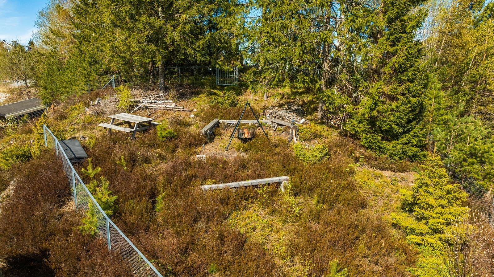 Området er en del av tomta og deles ikke med noen andre. Galleribilde