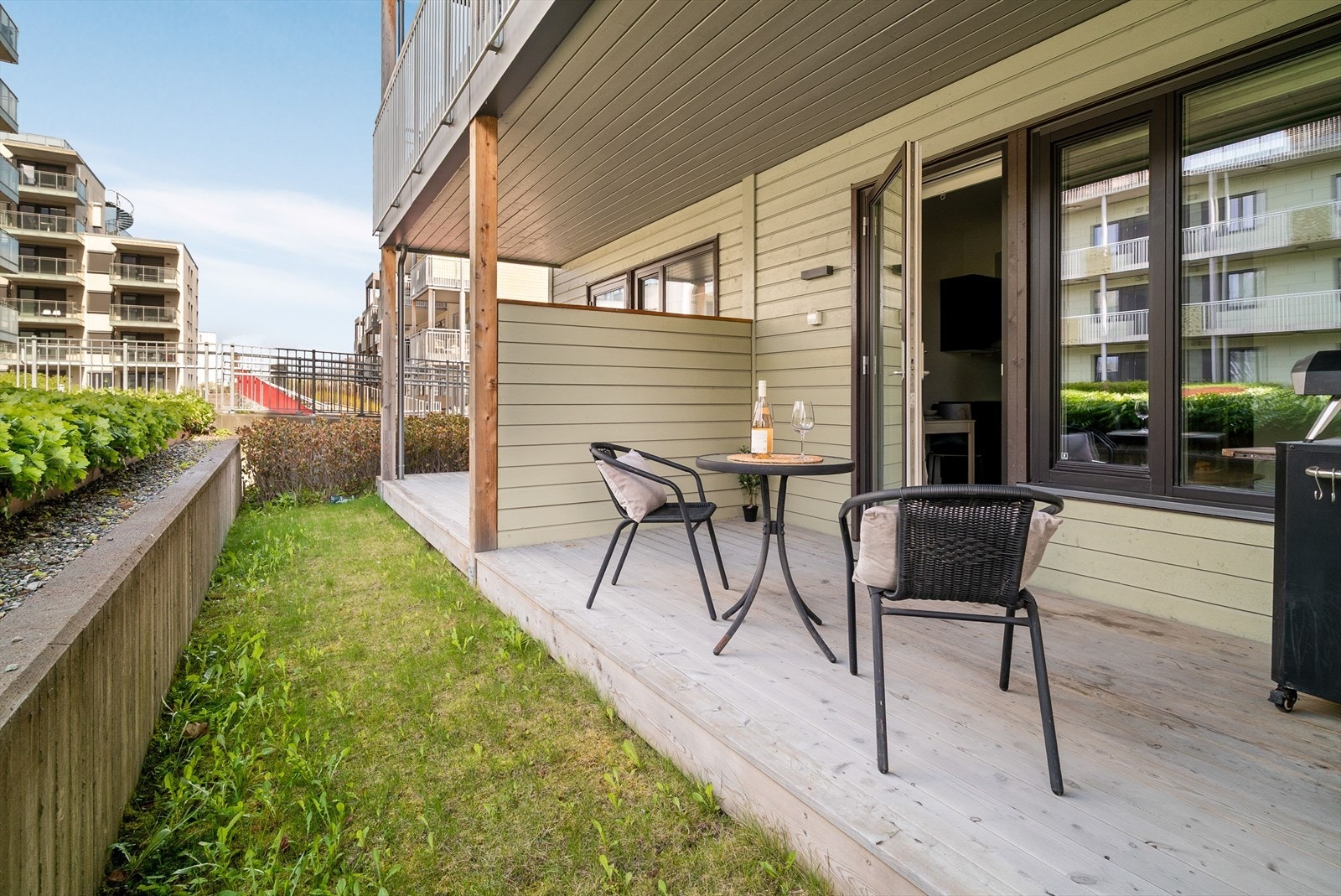 Med overbygd terrasse får du et uteområde som kan brukes gjennom flere årstider. Galleribilde