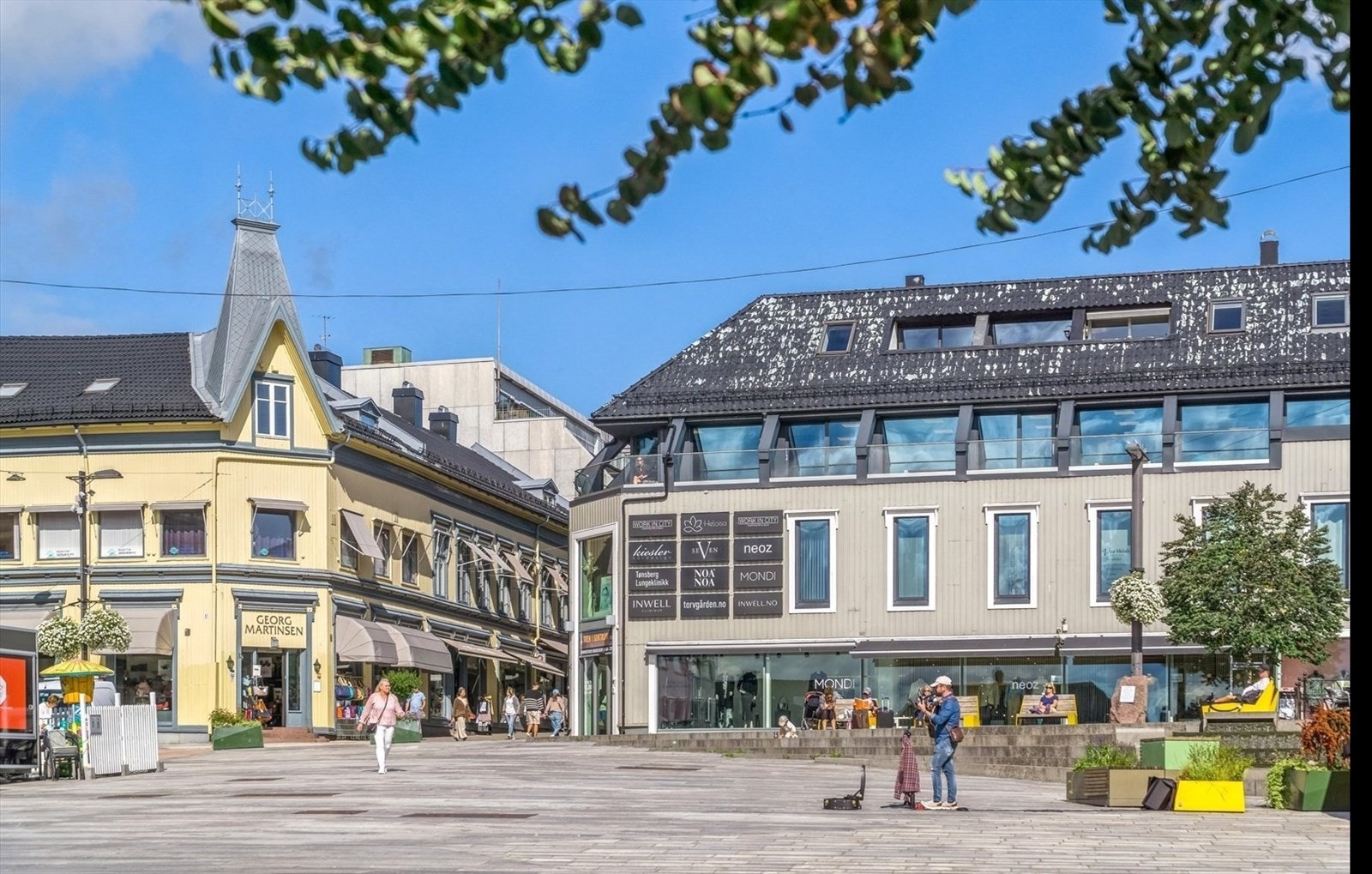 Kafeer og restauranter en kort spasertur fra leiligheten Galleribilde