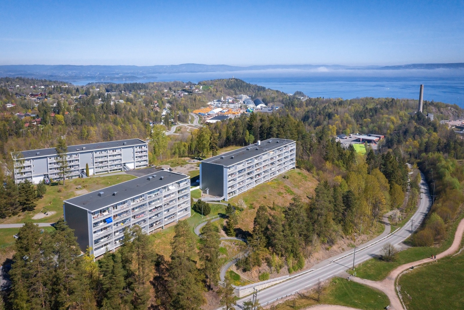 Høy og fritt med utsyn over nærområdet Galleribilde