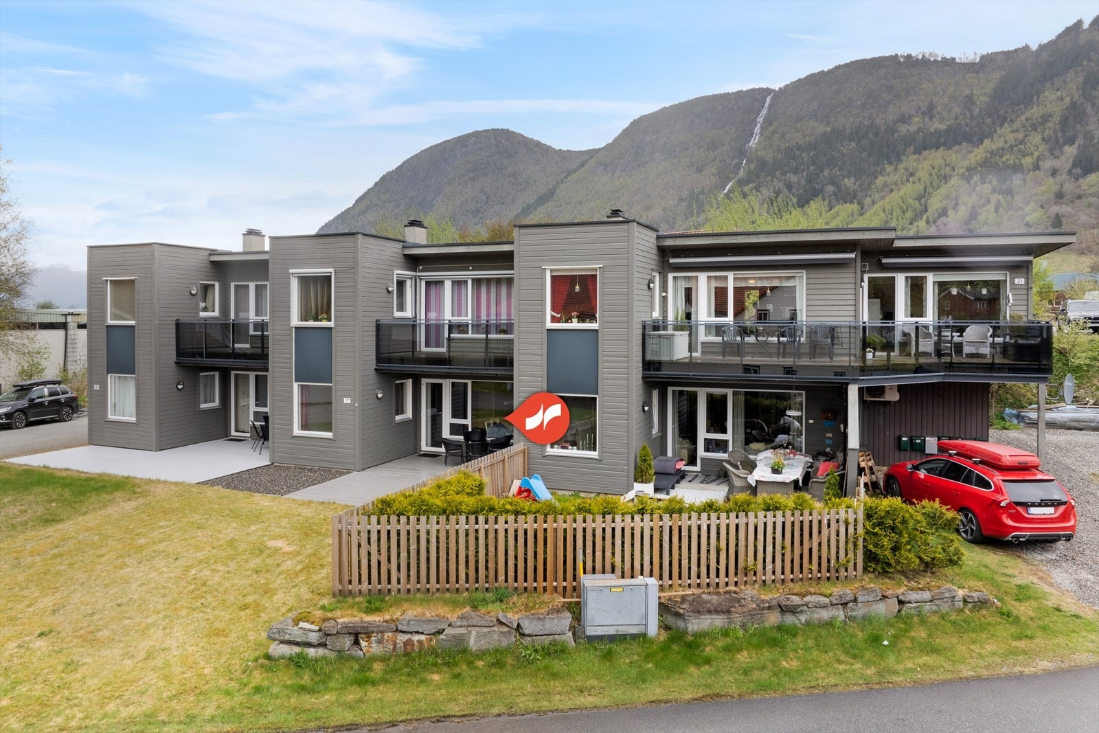 Velkommen til Telthusvegen 17! Presentert av Hedda Njøs v/Eiendomsmegler Norge. Galleribilde