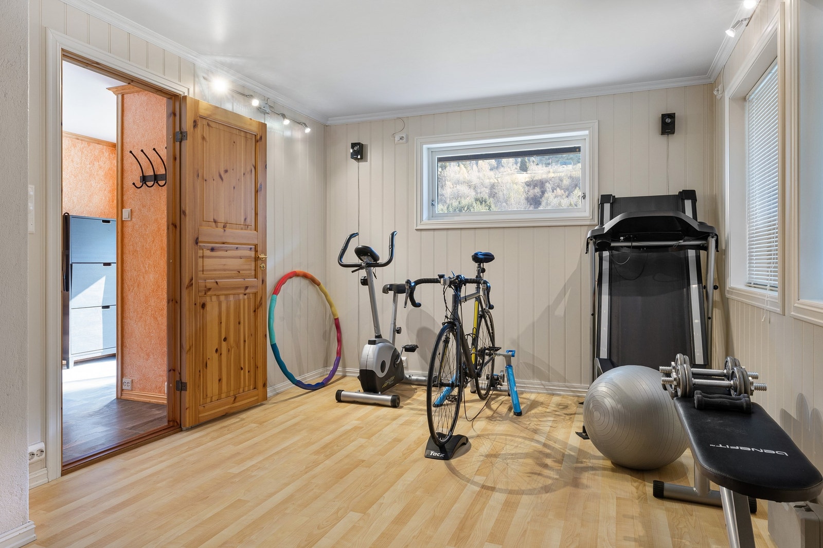 Disponibelt rom brukes i dag som treningsrom. Galleribilde