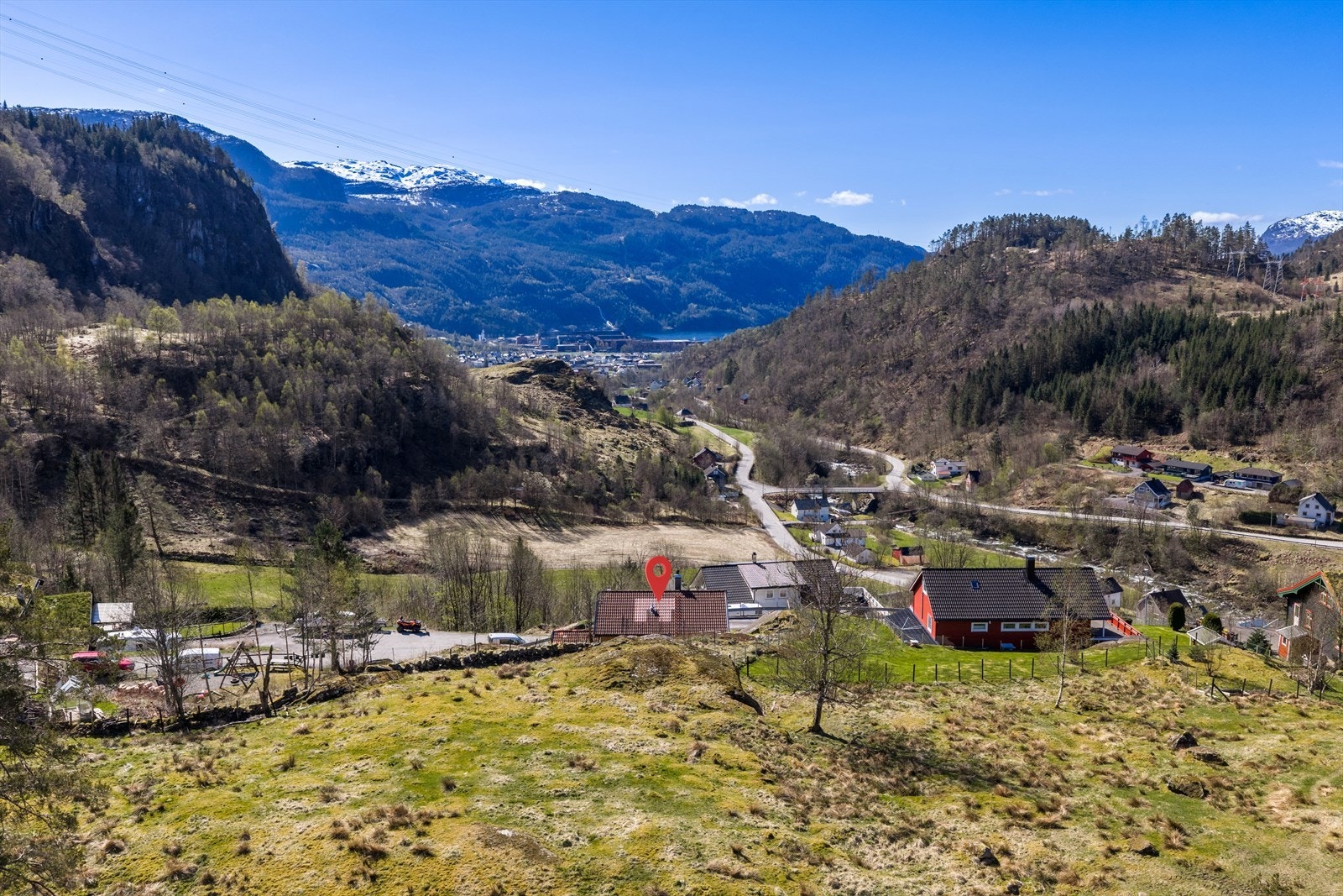 Området byr på gode turmuligheter, med umiddelbar nærhet til skog og mark. Galleribilde