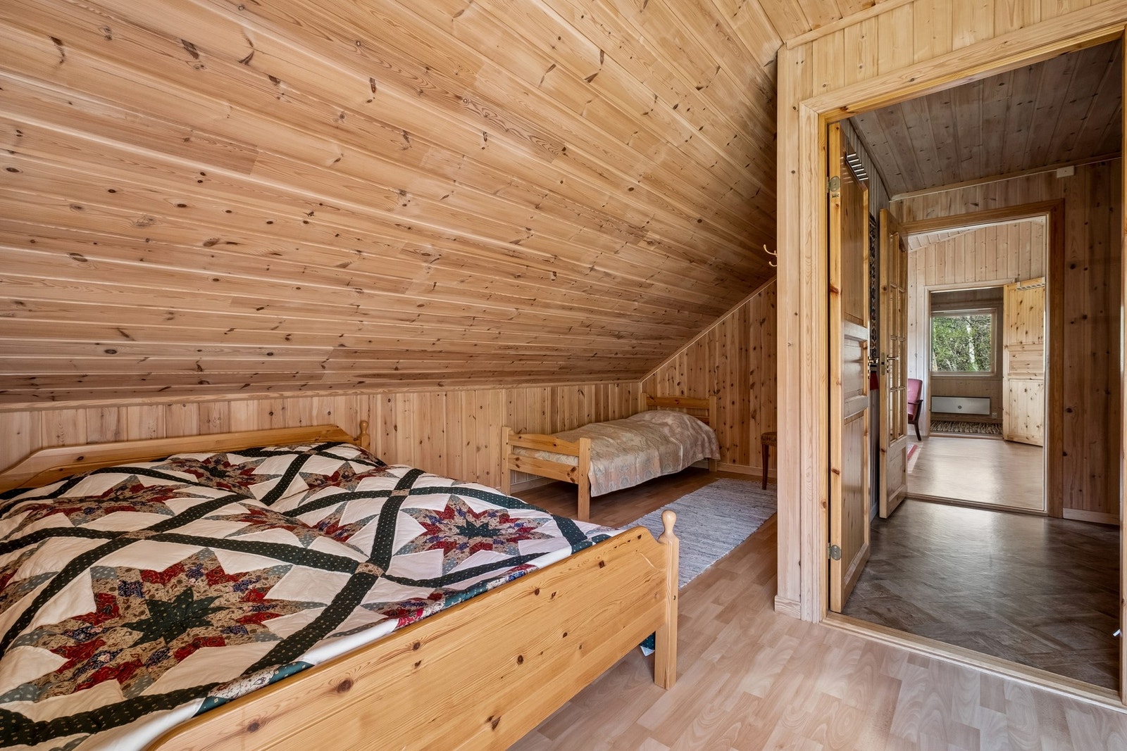Soverom på loft. Galleribilde