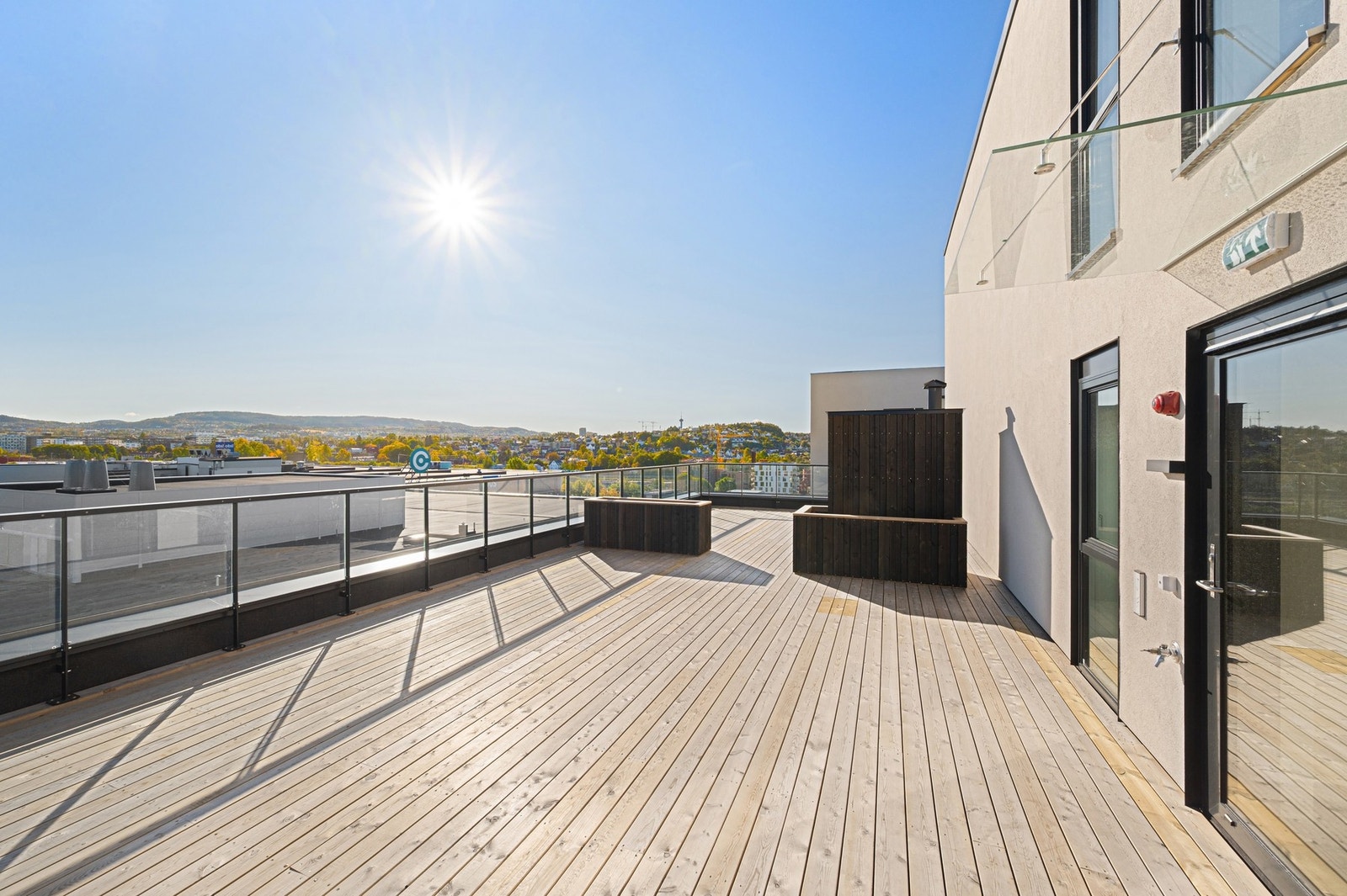 Fantastisk felles takterrasse i prosjektet med gode sol- og utsiktsforhold. Galleribilde