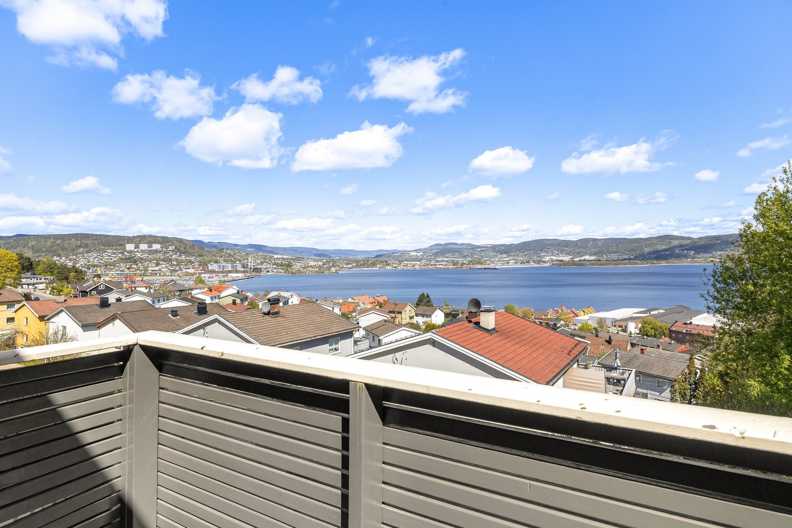 Utsikten fra balkongen er upåklagelig. Galleribilde