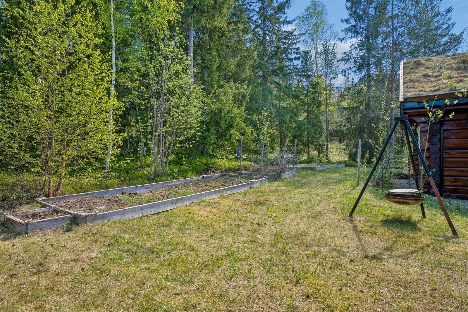 Her er det gode muligheter for den hageinteresserte, med klargjorte plantekasser. Galleribilde
