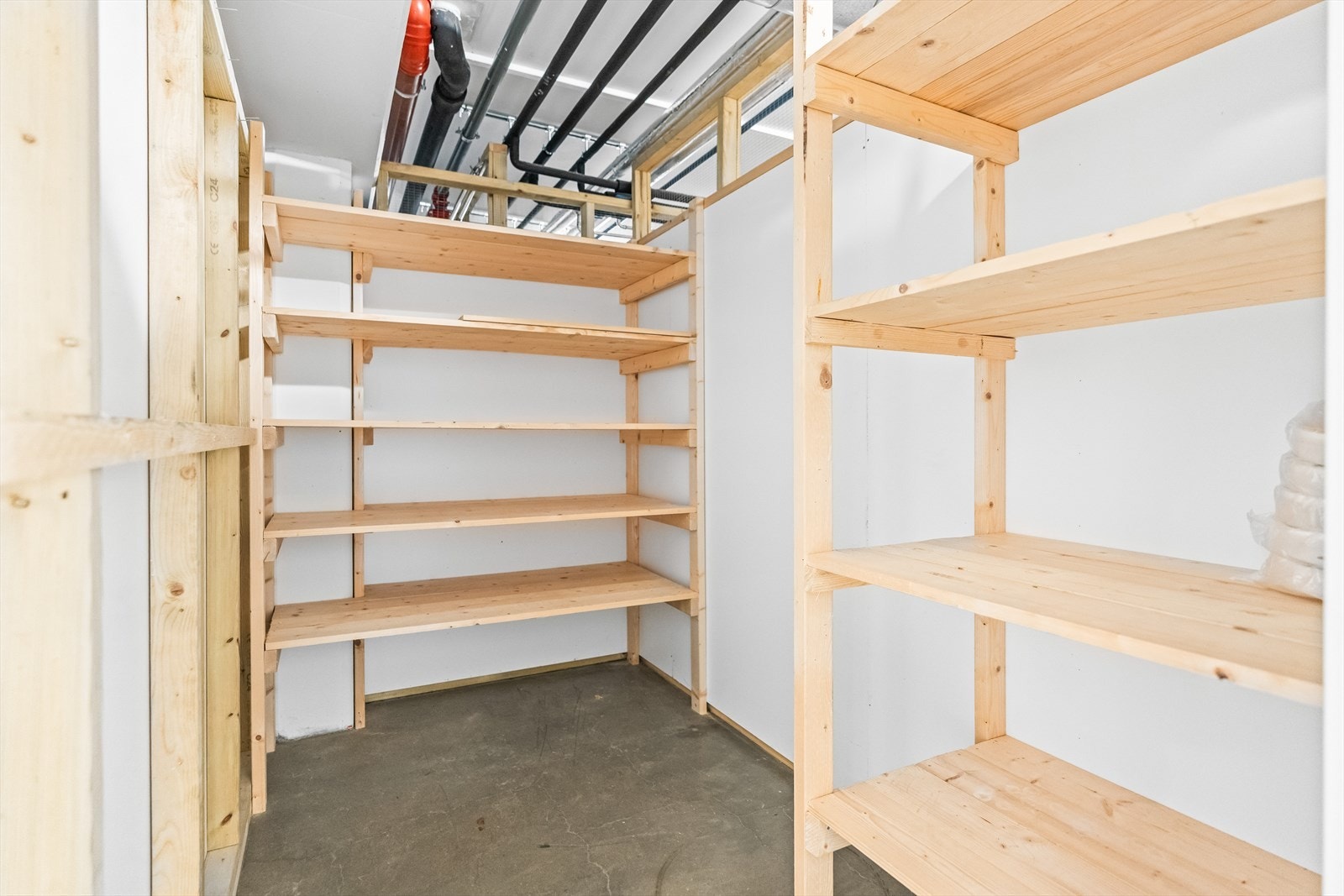 Bod på 5 m² i kjelleren. Galleribilde