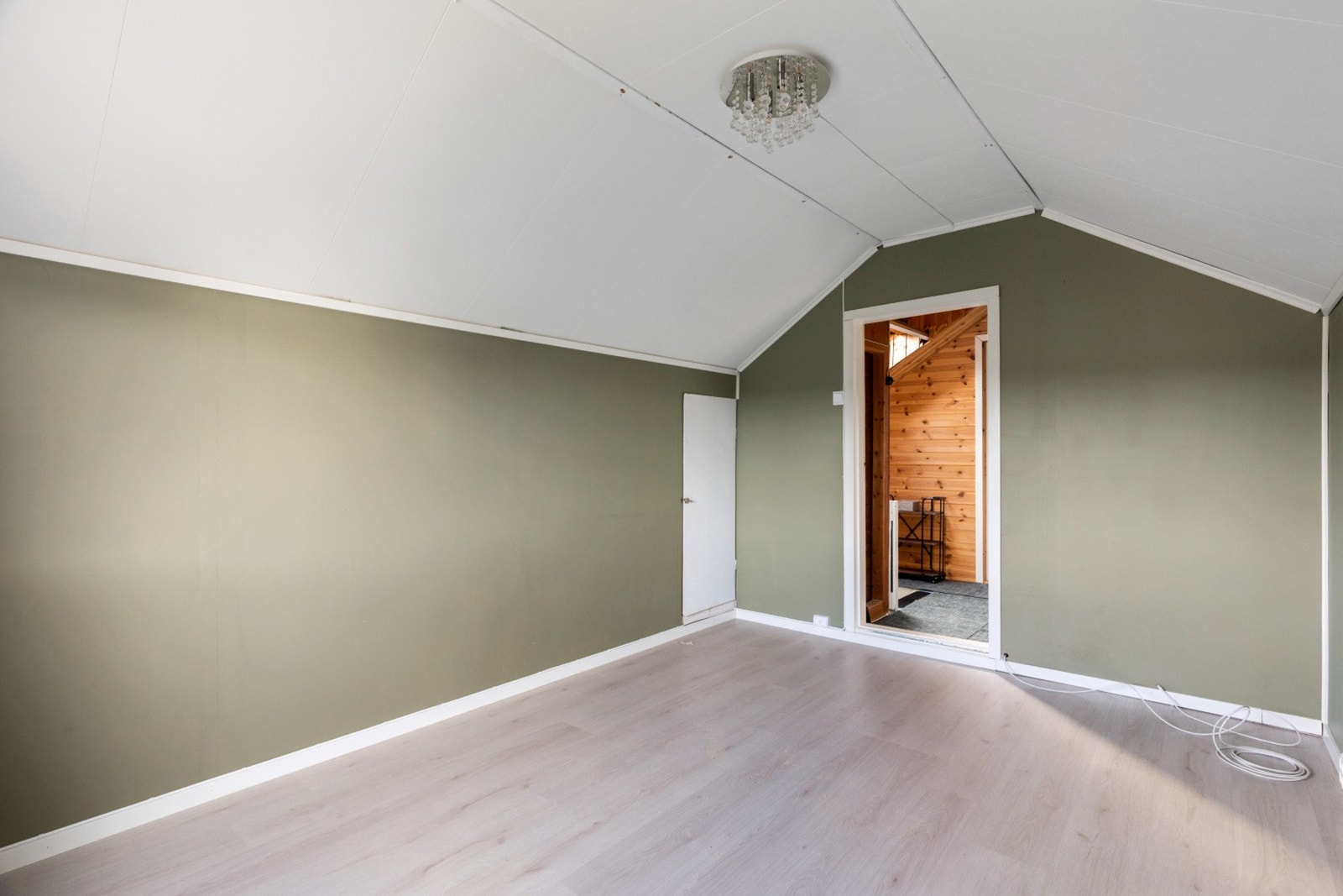Har du behov for et ekstra soverom, eller ekstra lagring? Da passer denne boligen deg Galleribilde