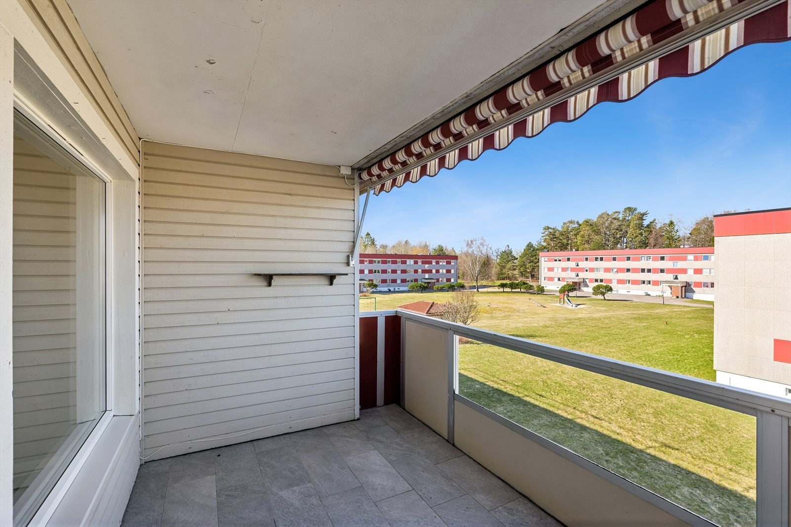 Vestvendt balkong som er perfekt for å nyte ettermiddagssolen. Galleribilde