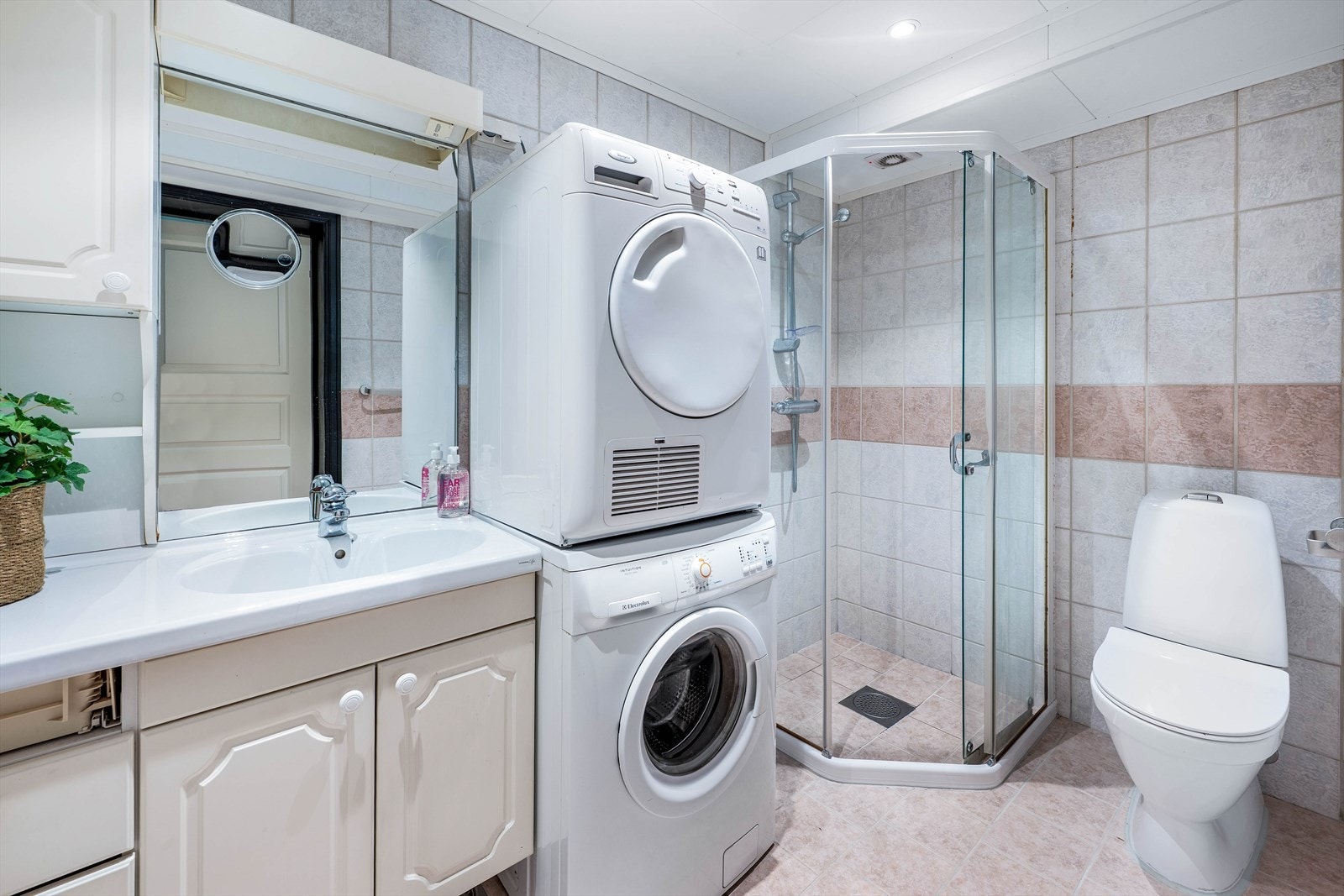 Badet i utleiedelen Galleribilde