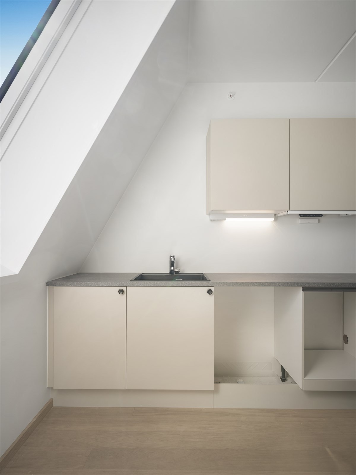 Oppgradert kjøkken fra HTH (modellen Focus Beige) Galleribilde