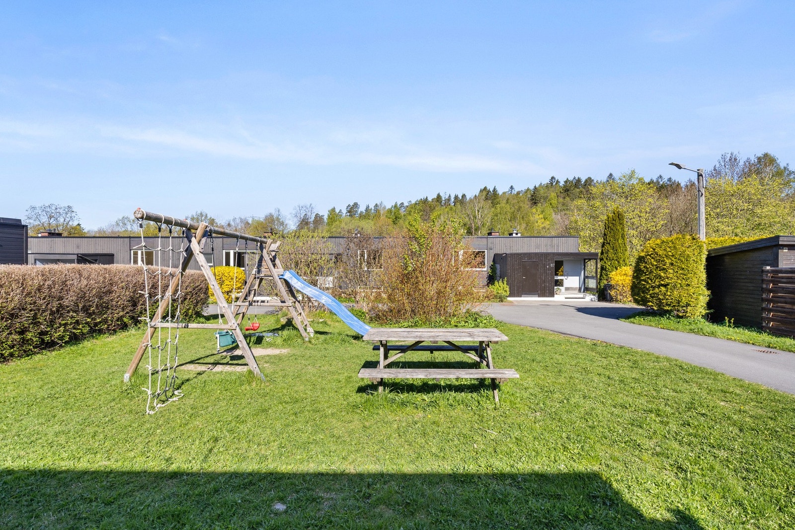 Leiligheten ligger i et veletablert og barnevennlig område. Galleribilde