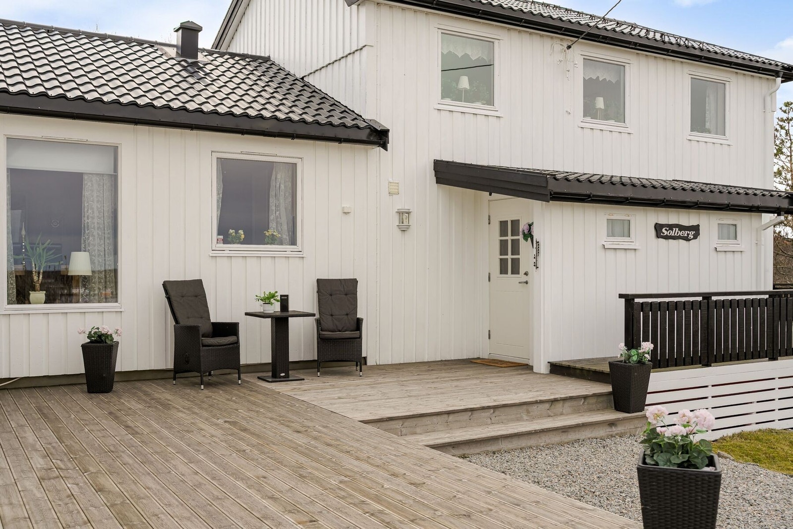 Her har man plass til både utemøblement, grill m.m. Galleribilde