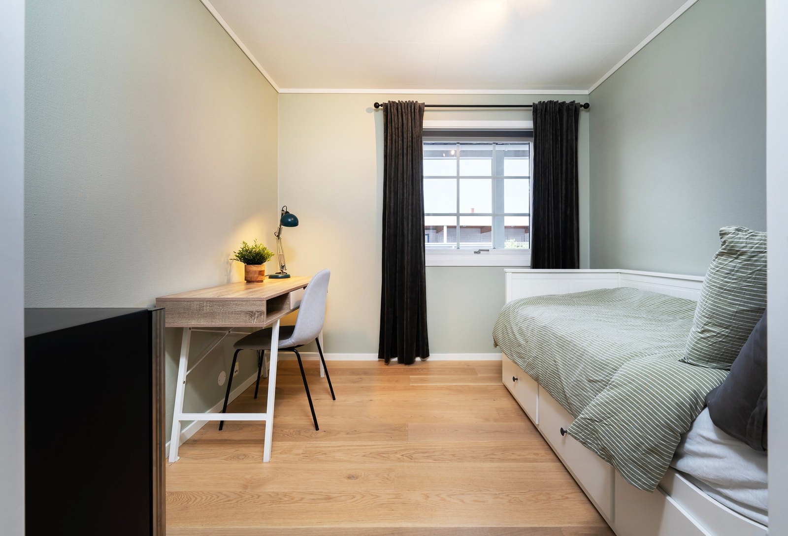 Pent og romslig soverom 2. Galleribilde