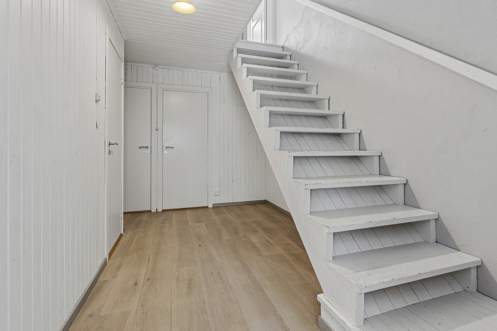 Trapp ned til underetasje Galleribilde