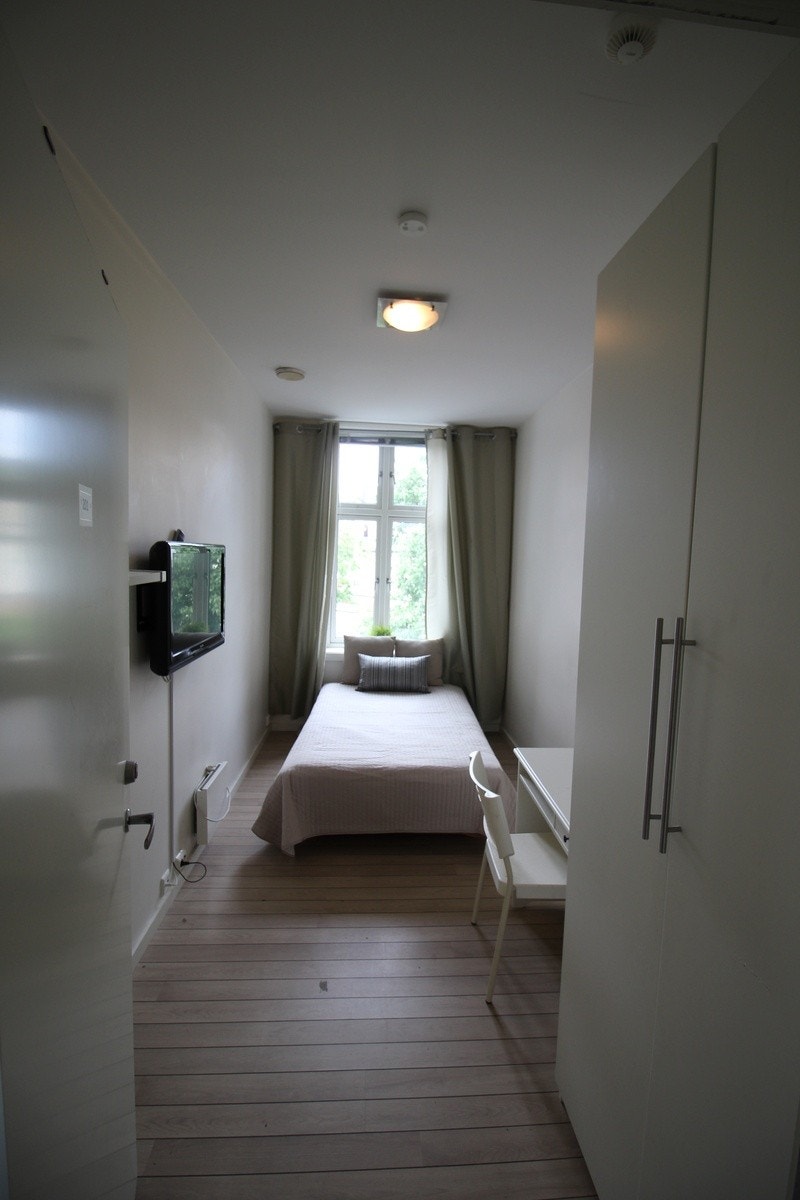 Rom 201 ligger inn mot bakgården Galleribilde