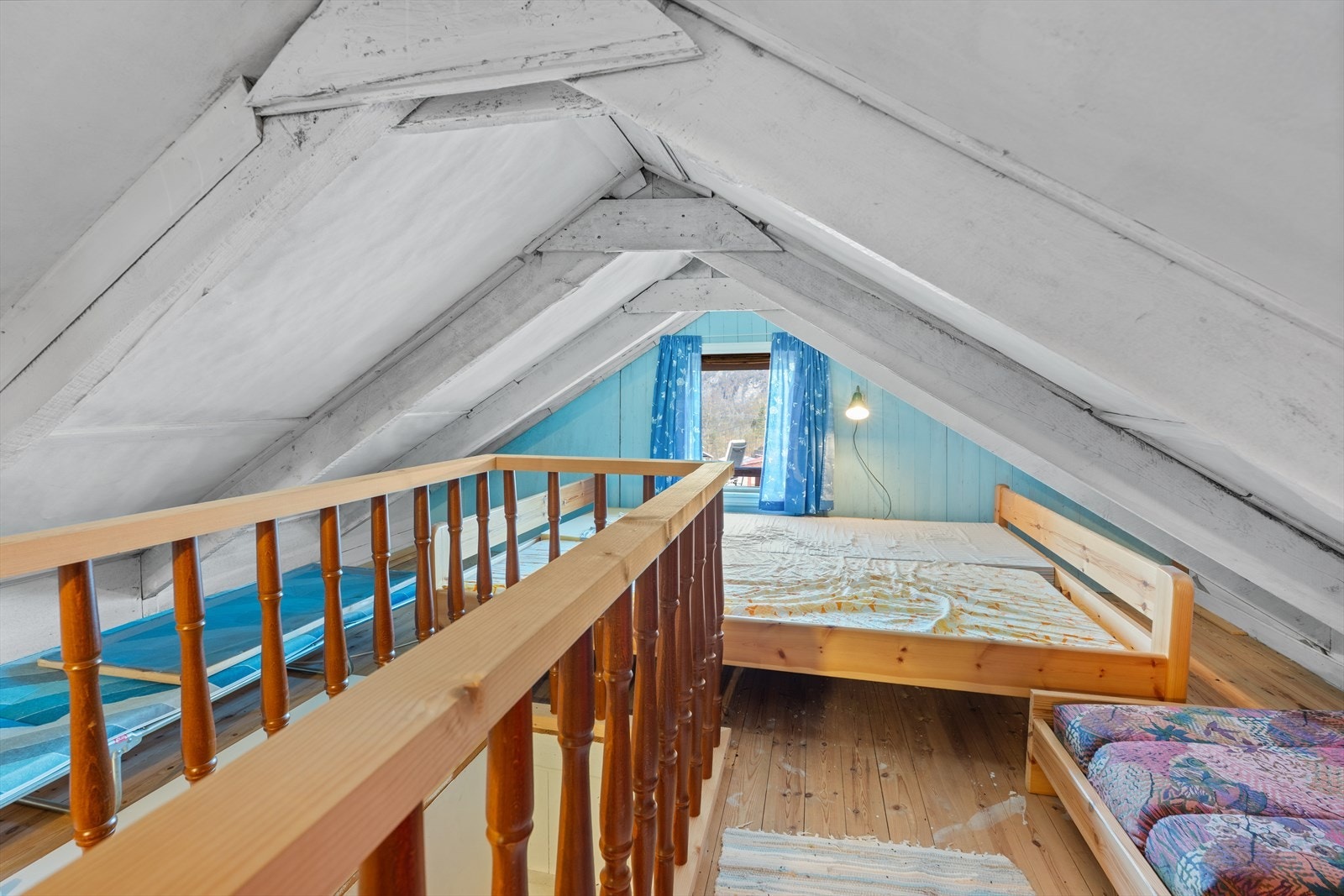 Loft - 130cm takhøyde til møne Galleribilde