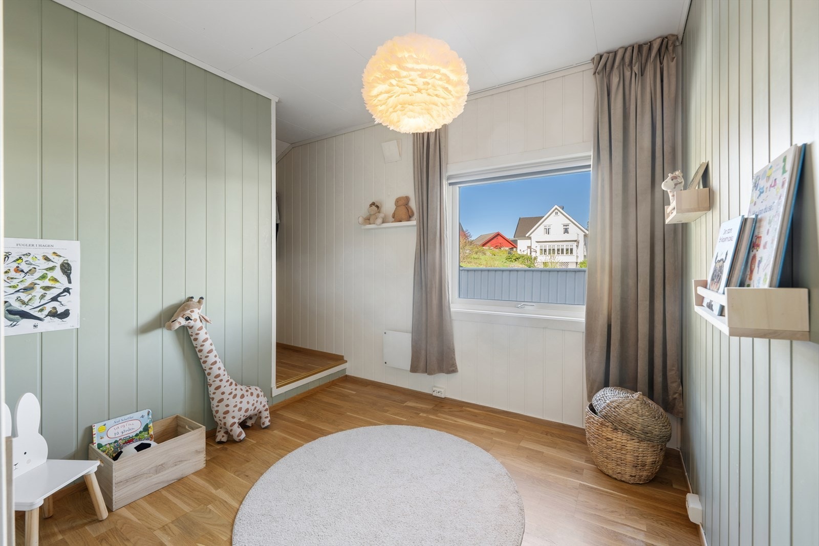 Det andre soverommet er et lunt rom, ideelt som barnerom eller kontor. Galleribilde