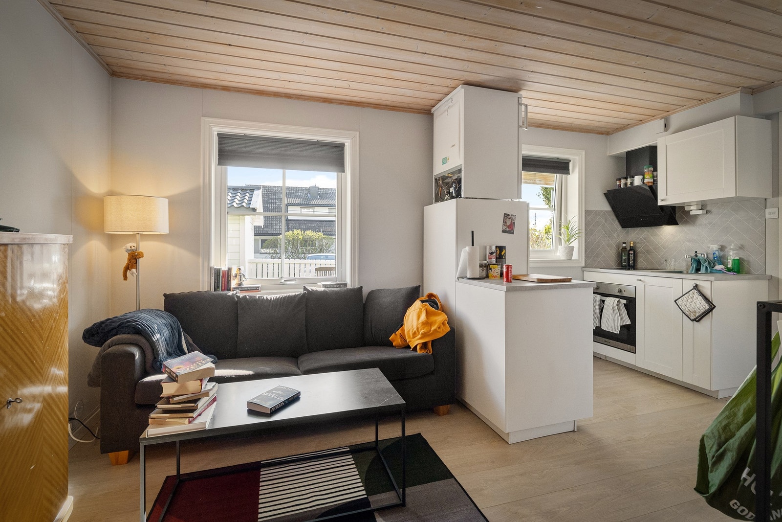 Begge enhetene har et praktisk Ikea-kjøkken som ble oppgradert i 2020 og 2016 Galleribilde