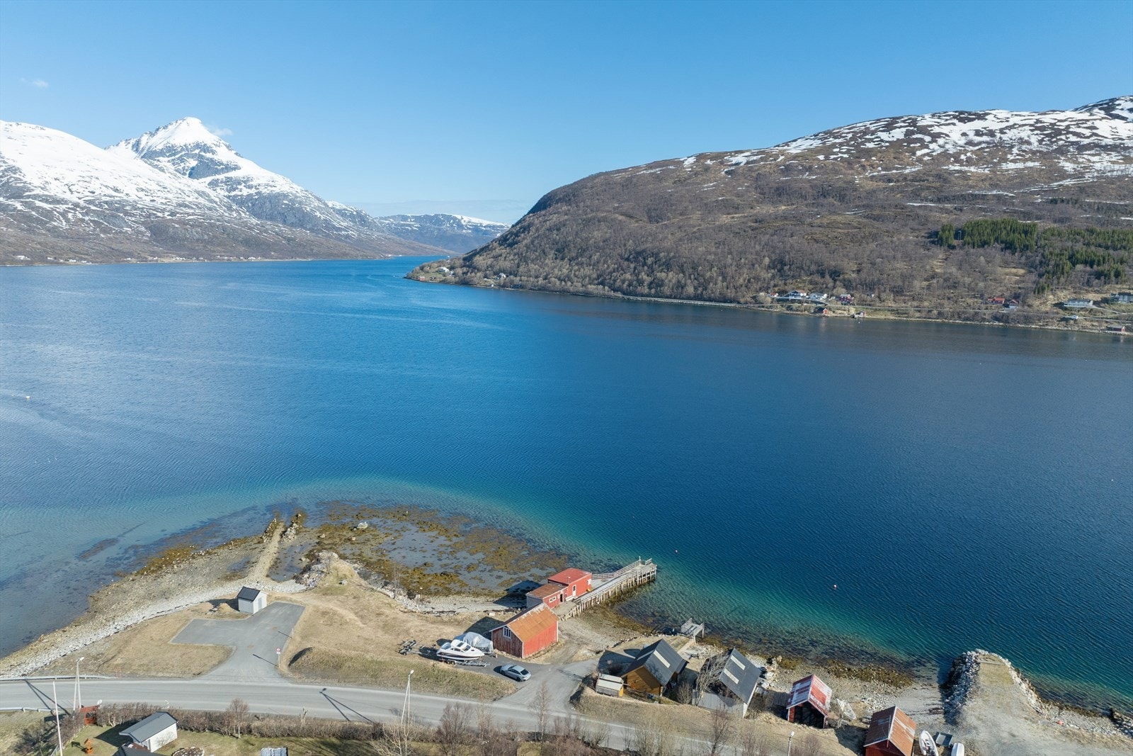 Området har en sentral, men samtidig tilbaketrukket beliggenhet. Galleribilde