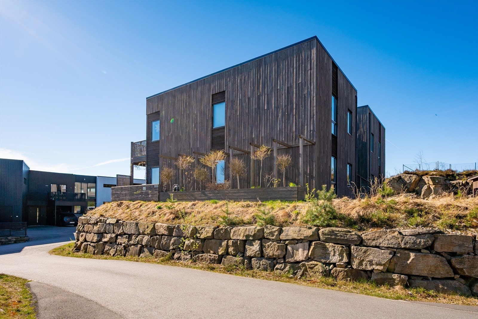 Moderne 4-mannsbolig oppført i 2020 Galleribilde