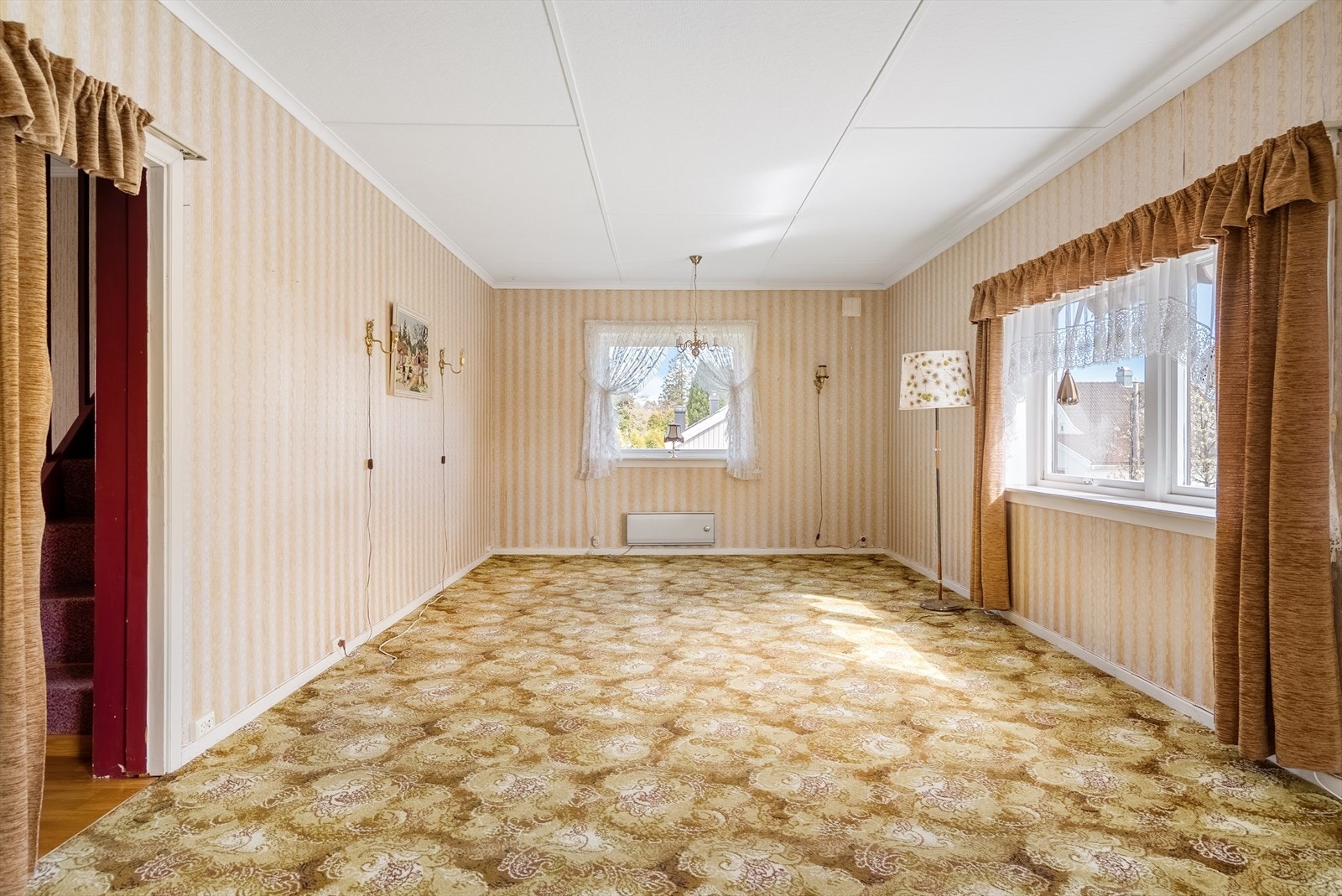 Et romslig areal med flere møbleringsmuligheter. Galleribilde