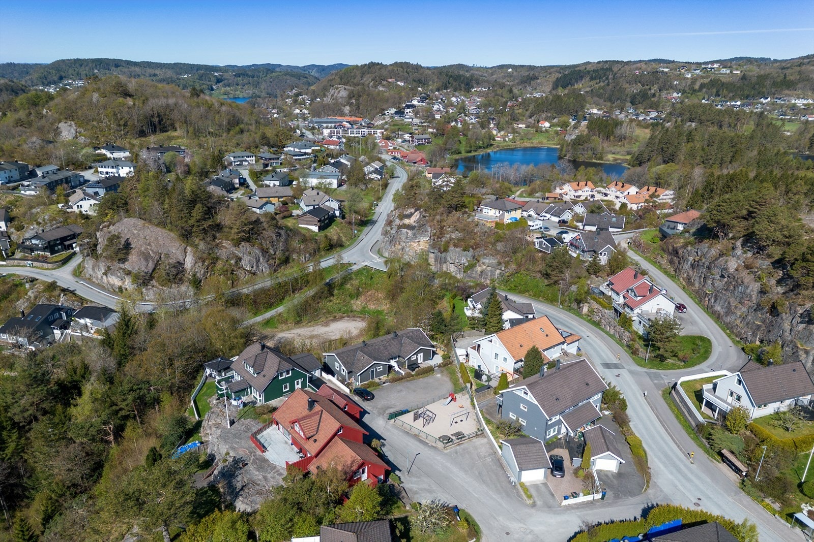 Fra Frøysland er det kort vei til fine turområder, skog og mark. Galleribilde