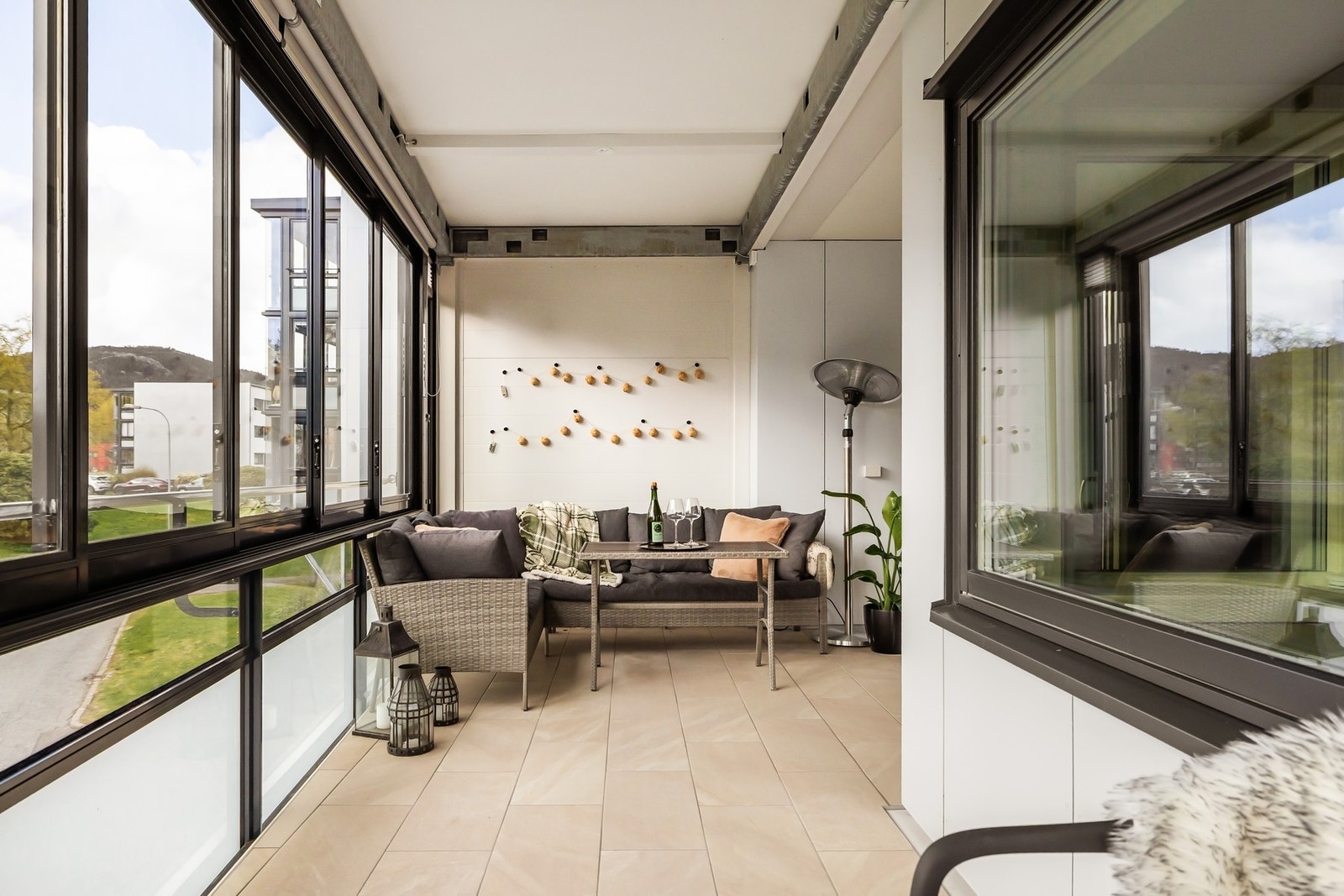Her er det plass til en stor sofagruppe, og ev. et spisebord Galleribilde
