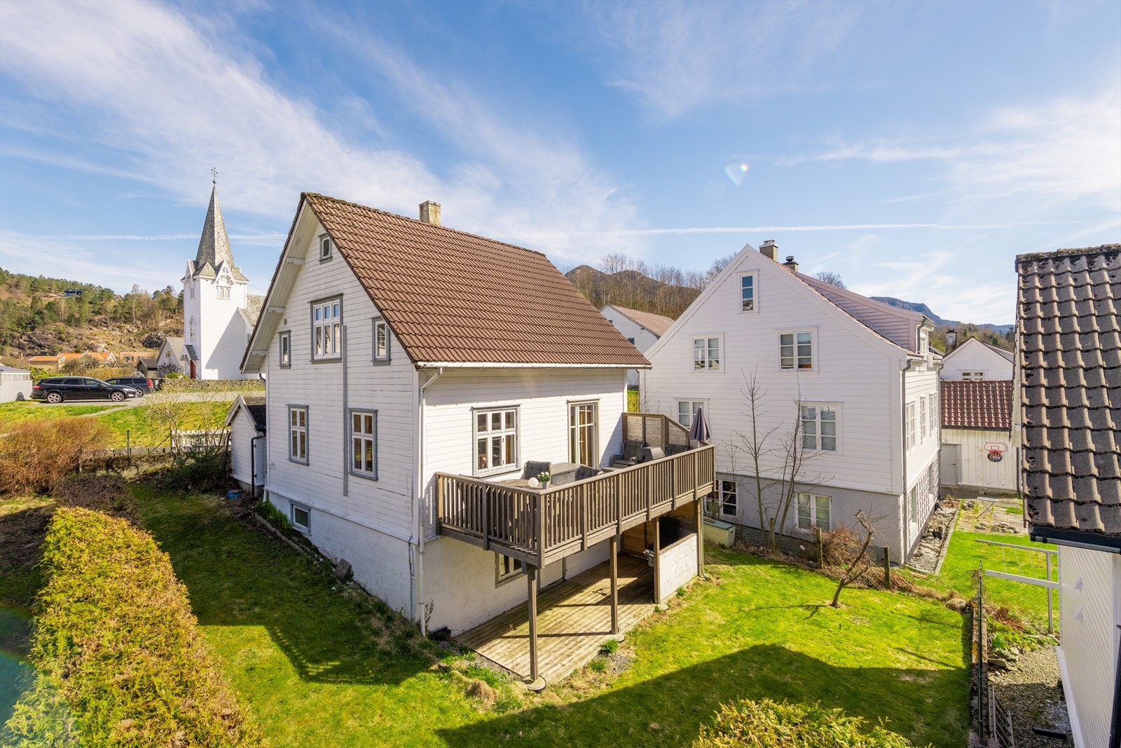 Runar Fiskå v/ Eiendomsmegler Norge har gleden av å presentere Lagarhusvegen 3! Galleribilde