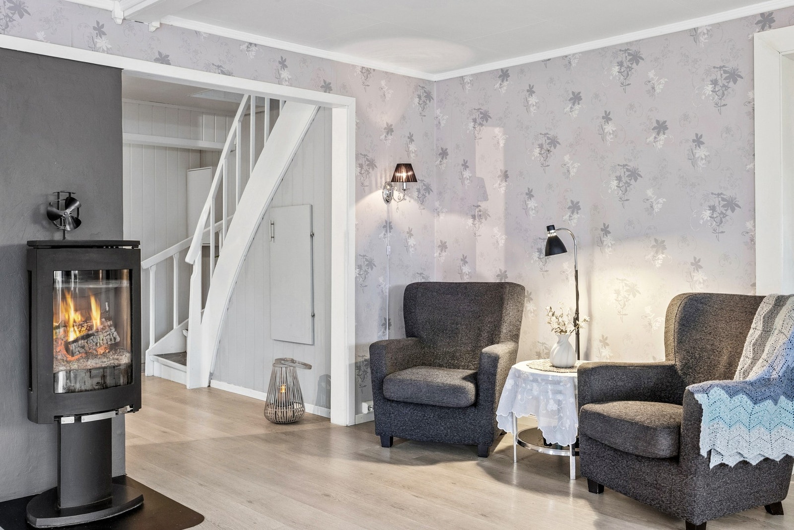 Vedovn gir lun varme, supplert med varmepumpe Galleribilde