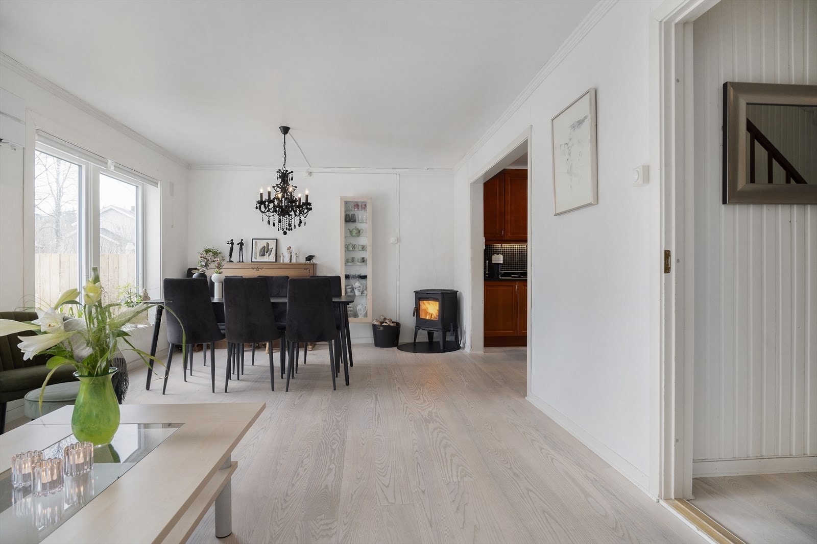 Boligen er godt planløst og har mye naturlig lys i hovedplanet. Galleribilde
