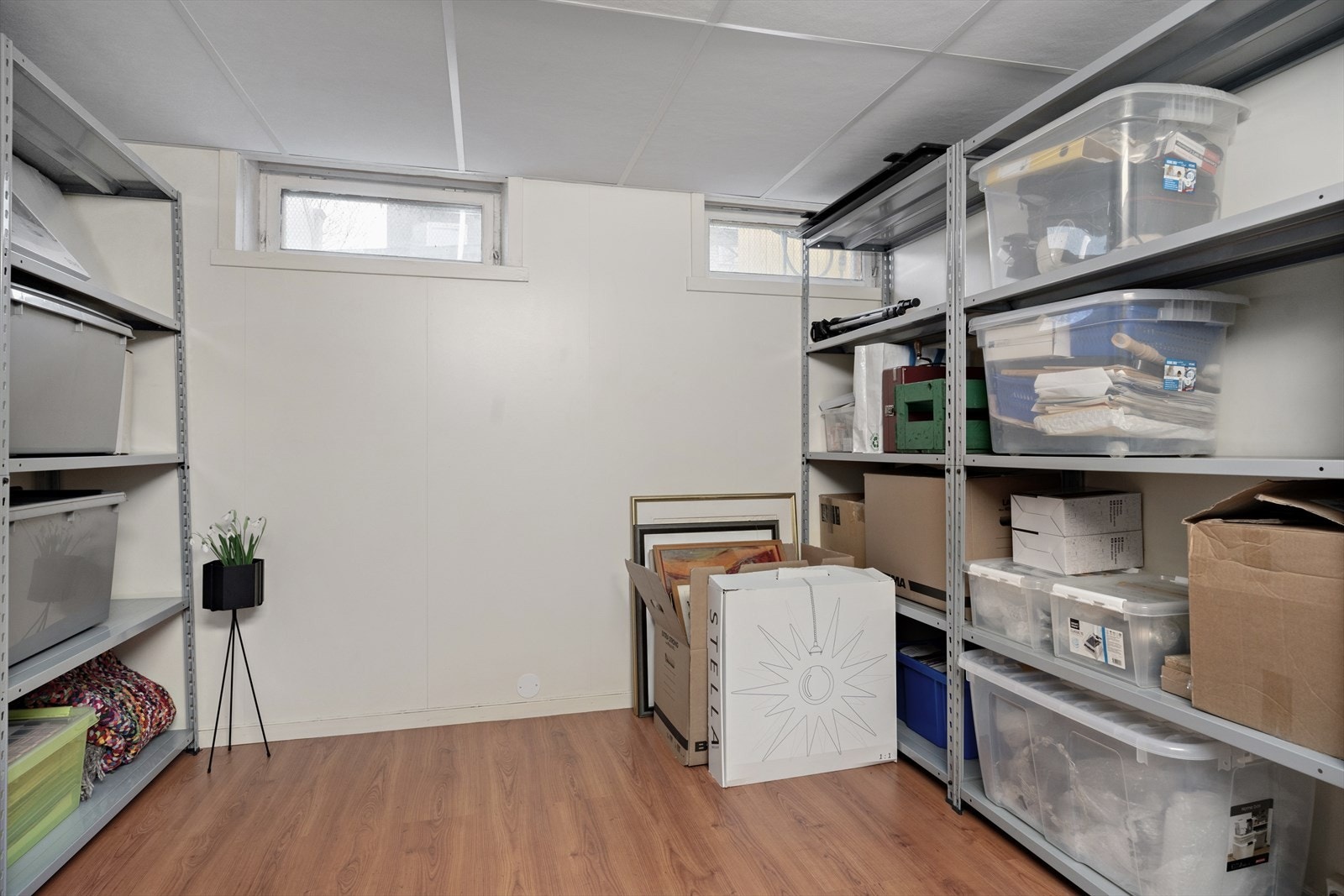 Den ene boden, som tidligere har vært vaskerom, er innredet. Galleribilde