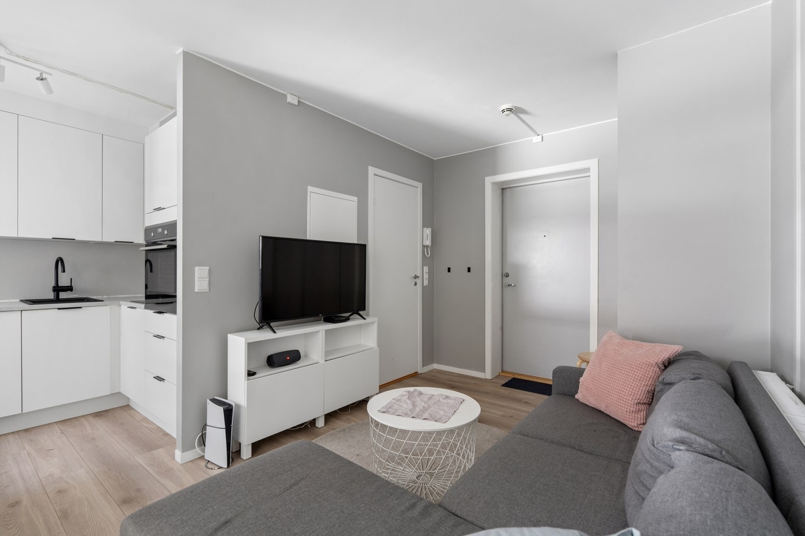 Leiligheten har en god planløsning som gjør det enkelt å møblere. Galleribilde