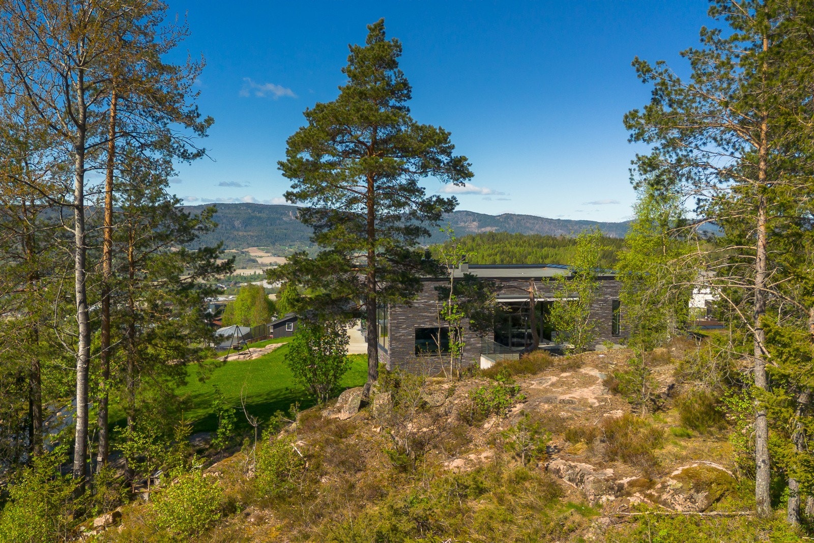 Utsikt fra tomt 2 etg. Galleribilde