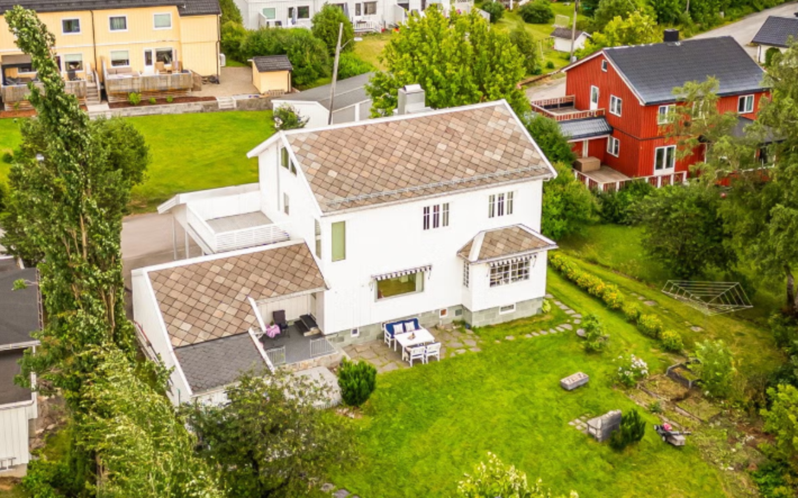 Eiendomsmegler 1 v/ Tina Jakobsen har gleden av å presentere Lensmann Hansens gate 8! Galleribilde