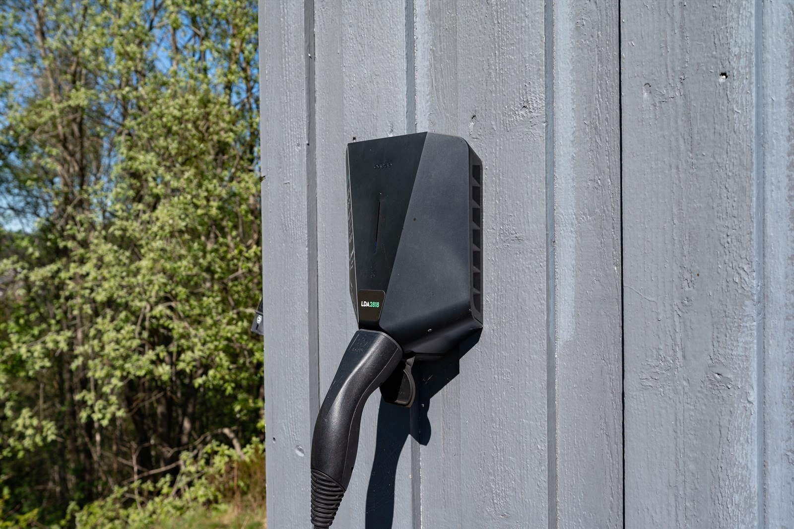 Installert lader Galleribilde