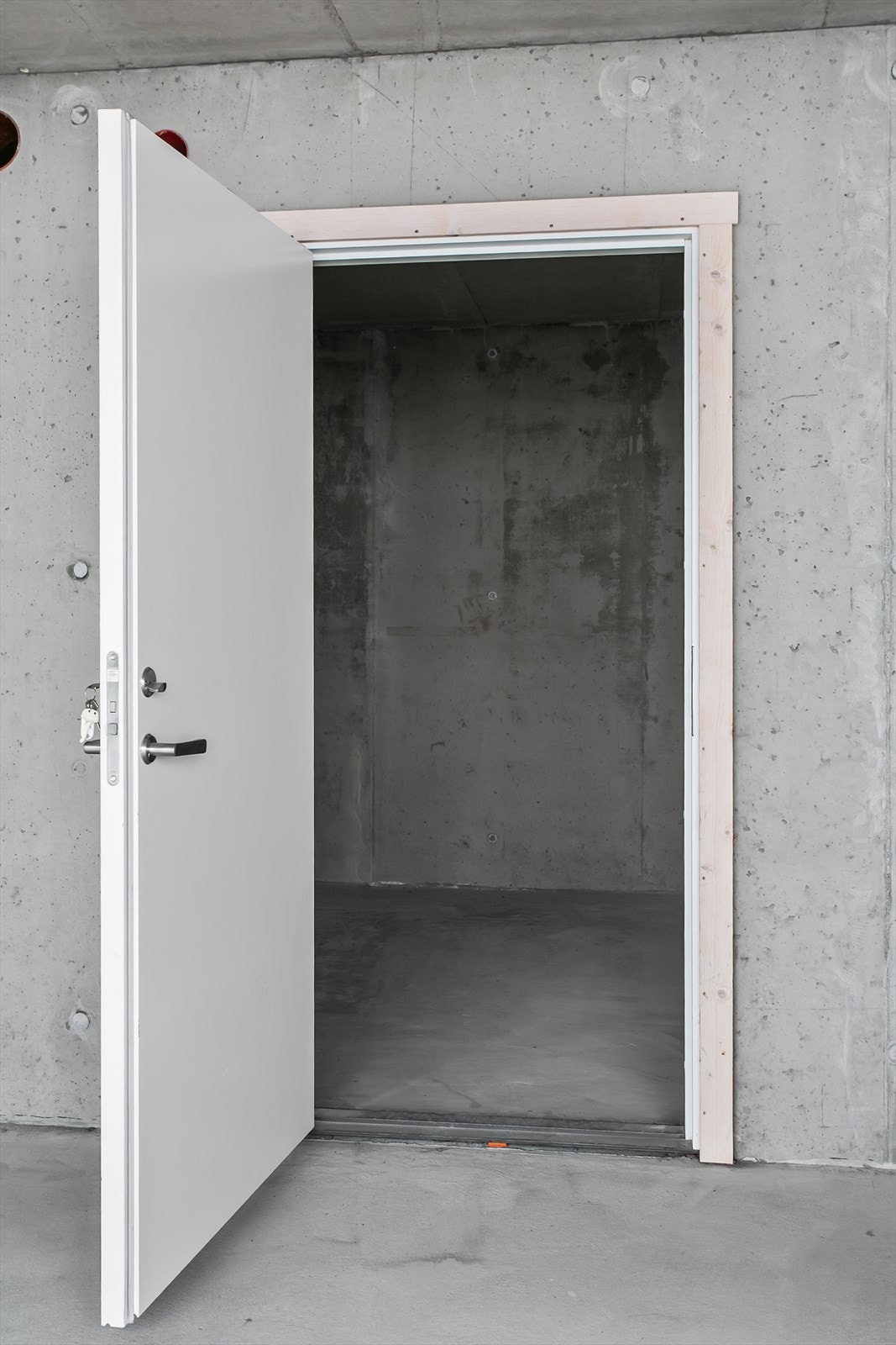 Bod på ca. 7m² i bakkant av carport Galleribilde
