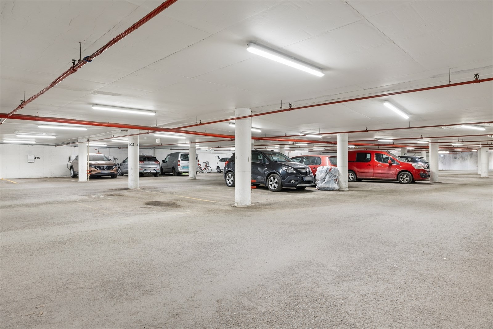 Parkering i felles garasje anlegg Galleribilde