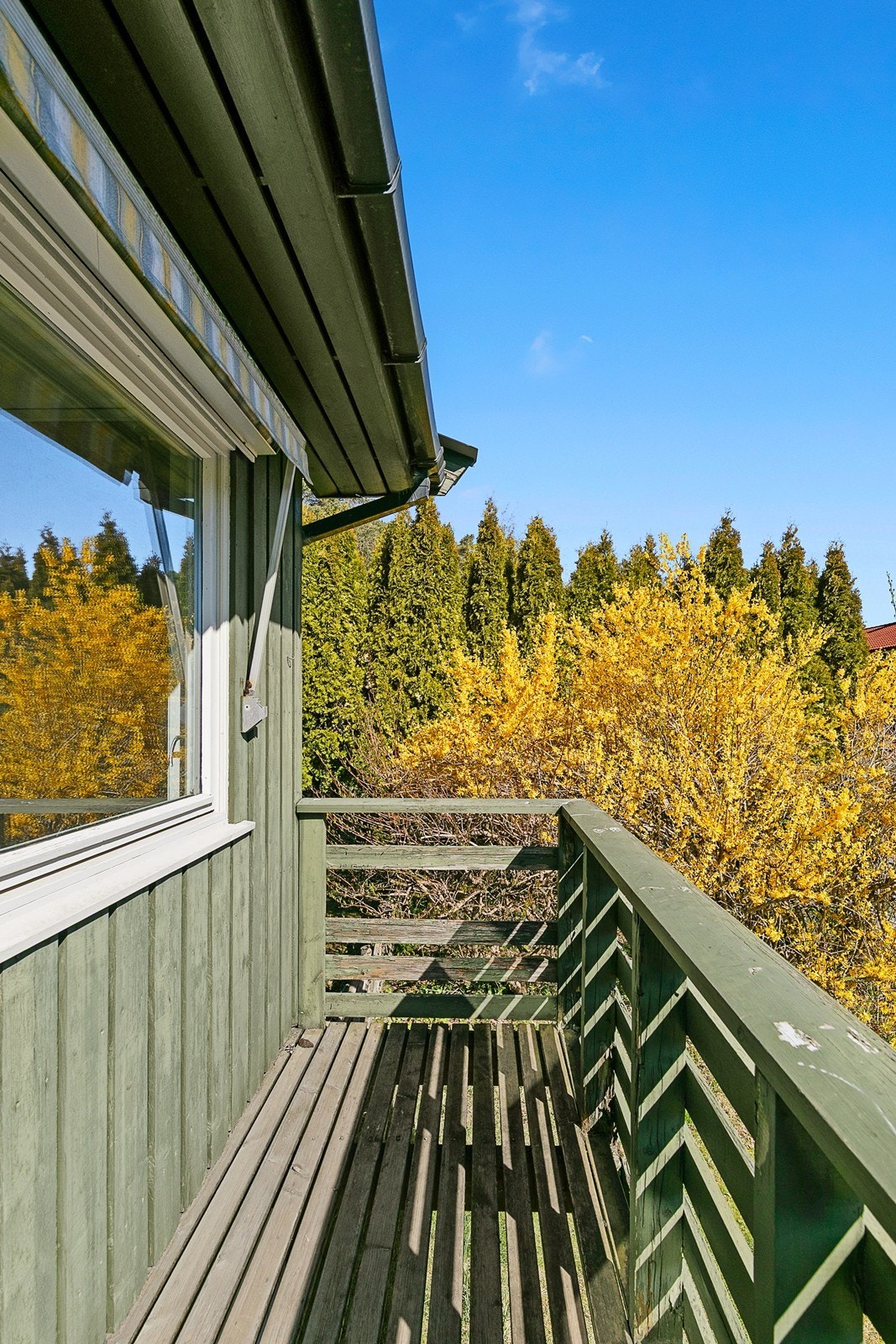 Balkong med utg. fra stue Galleribilde