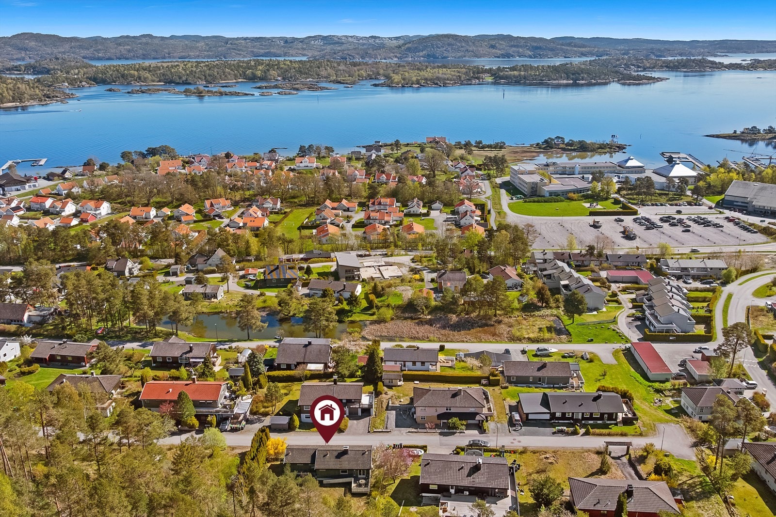 Området er veletablert, attraktivt og er bebodd av personer i alle aldre. Galleribilde