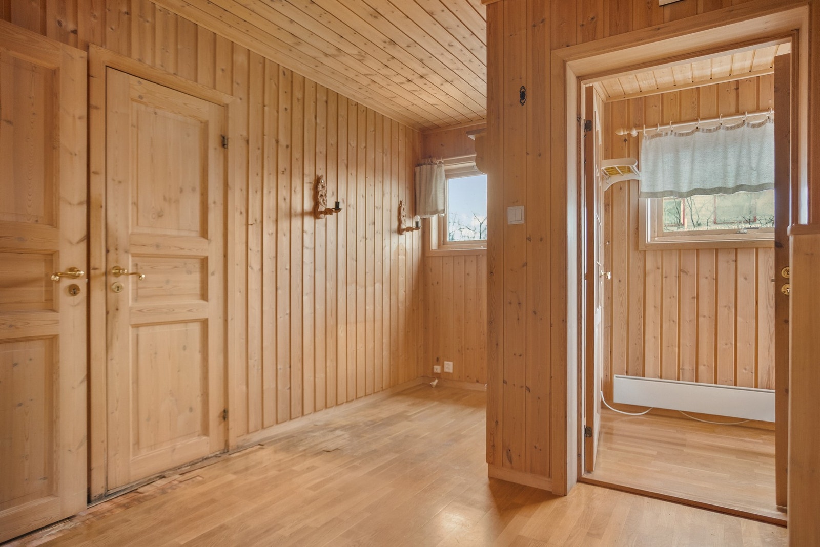 Gang med tilgang til ytterligere rom. Galleribilde