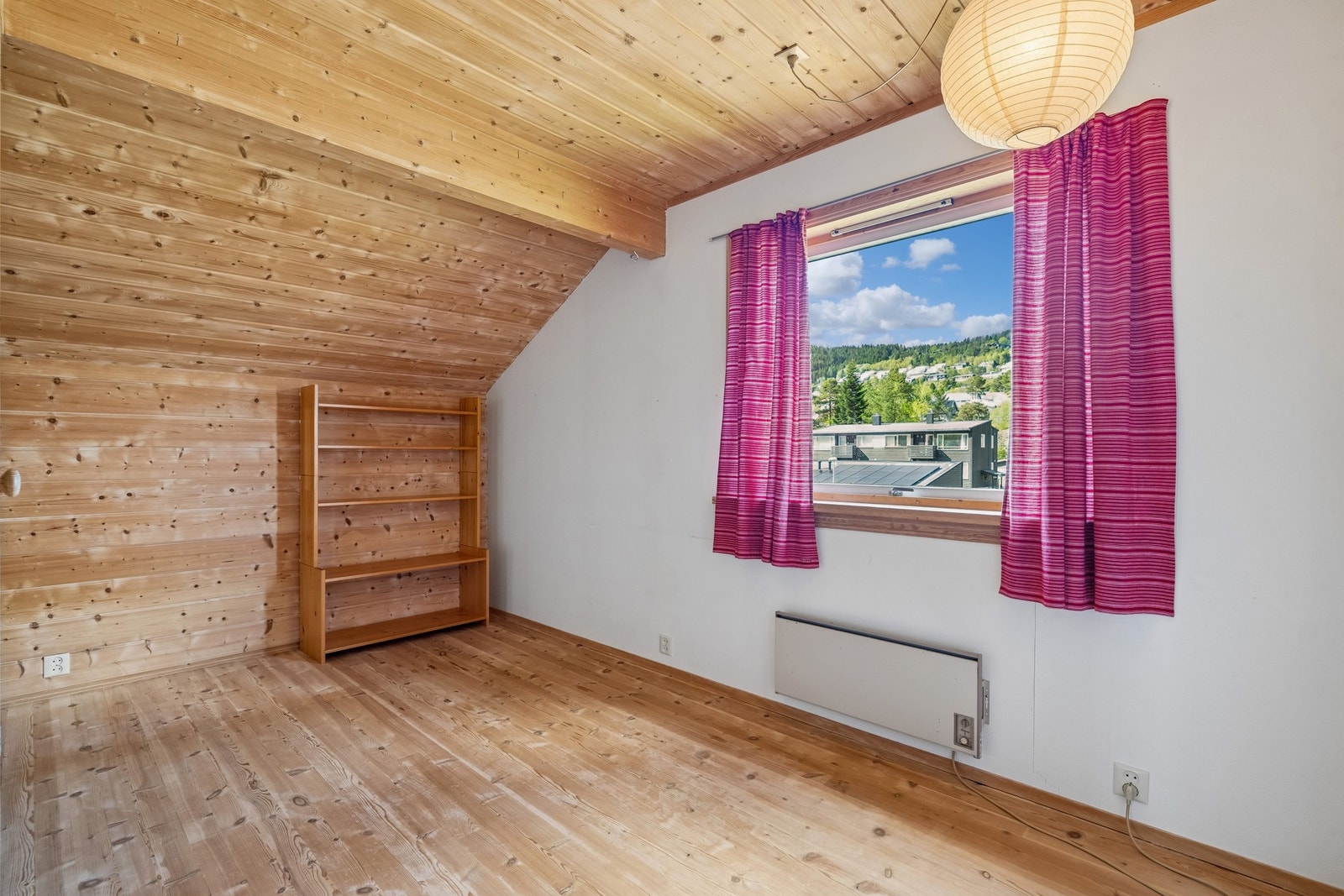 Det er tre gode soverom på loft. Galleribilde