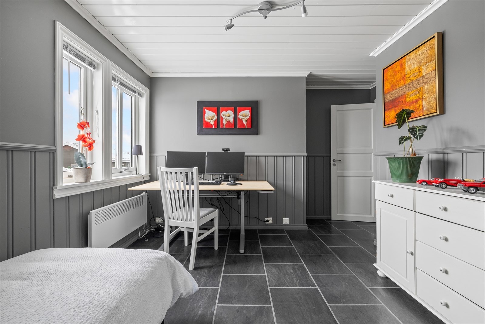 Dette rommet egner seg godt som kontor eller gjesterom. Galleribilde